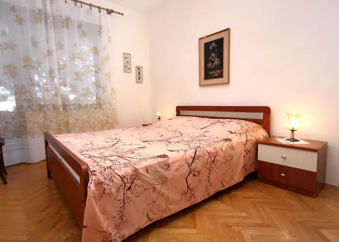 公寓 By The Sea Arbanija, Ciovo - 9423 特罗吉尔