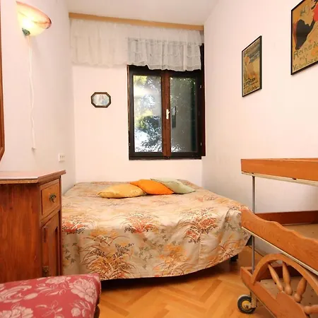 Apartment Apartments By The Sea Arbanija, Ciovo - 9423 Trogir