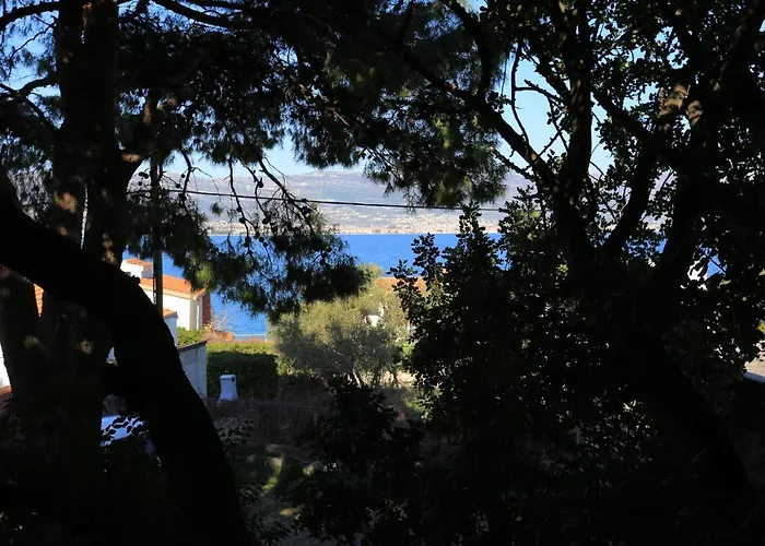 Apartments By The Sea Arbanija, Ciovo - 9423